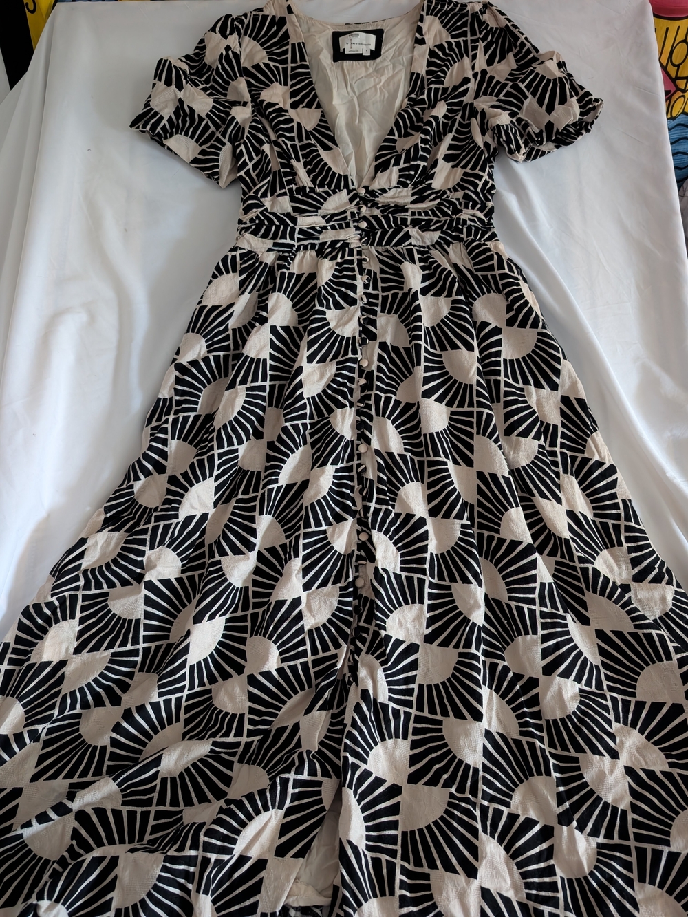 Black & Cream Geometric Button-Front Women’s Dress